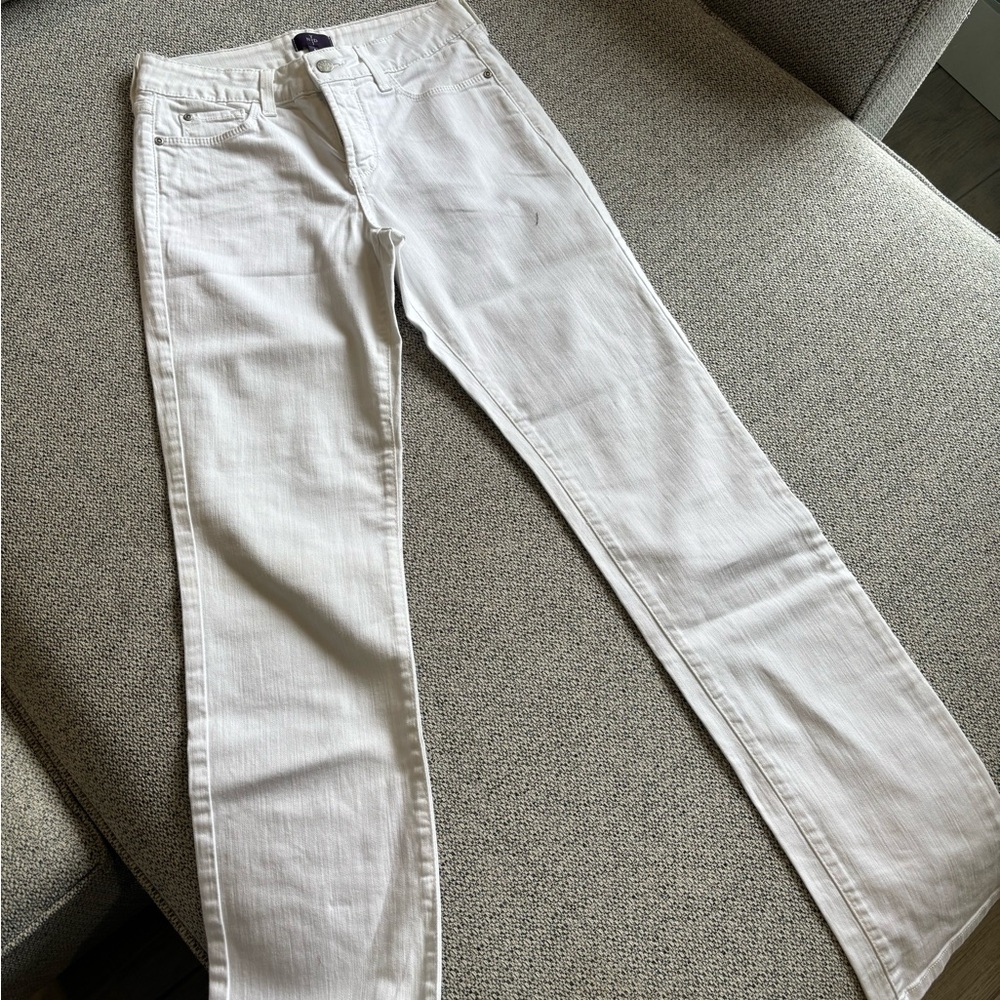 NYDJ White Straight Leg Jeans Classic Style